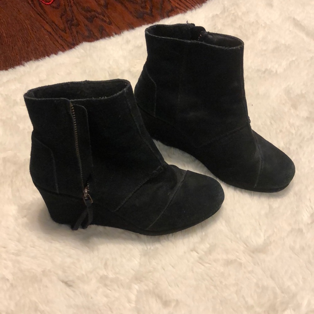 Toms Wedge Booties